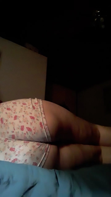 Hotbabysuck  23-05-2021